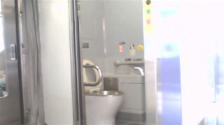 E231系車椅子トイレ